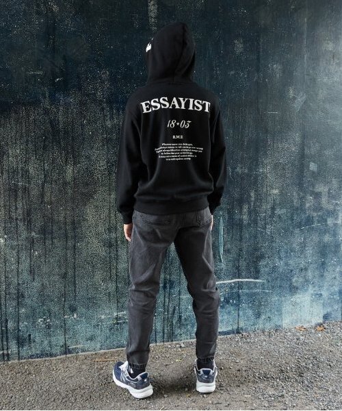 GLAZOS(グラソス)の「【大人向けサイズあり】【毛玉になりにくいしっかり素材】フードプリントジップパーカー(パーカー・キッズ・ブラック/オートミール・S/M/L/LL)」の4枚目の写真