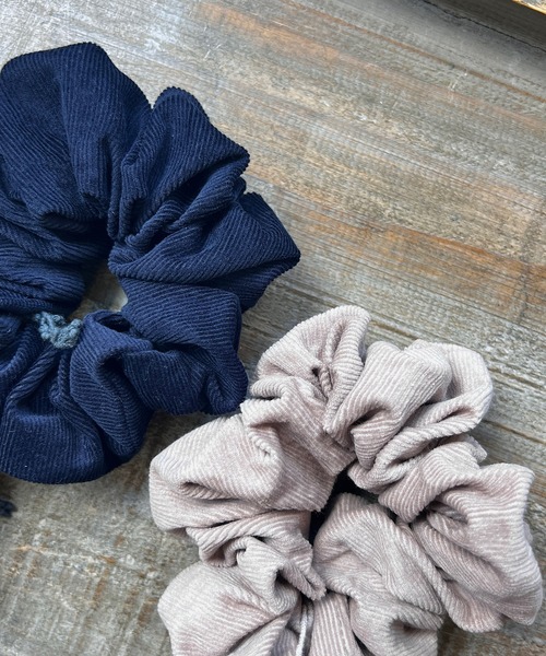 m.soeur（エムスール）の「ライラックのシュシュ（シュシュ・レディース・ブラック/グレー・FREE）」の9枚目の写真