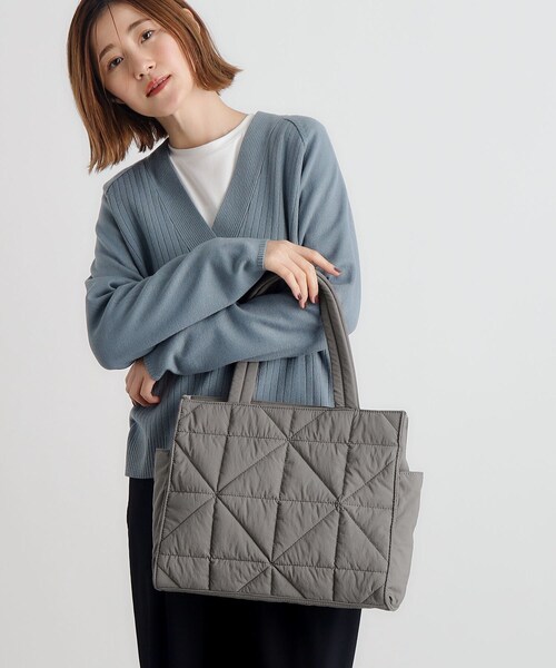 grove（グローブ）の「◆【A4・軽量】キルト多ポケトート（トートバッグ・レディース・ブラック/ダークグレー/ブルー系その他/ライトグレー・00）」の6枚目の写真