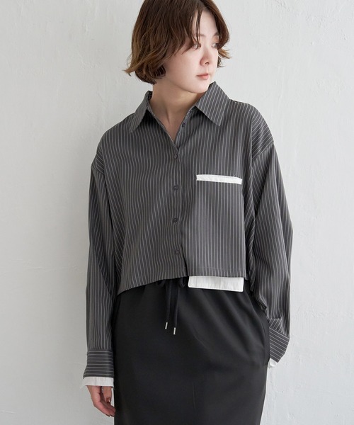 notch.(ノッチ)の「ストライプジェットポケットシャツ(シャツ/ブラウス・レディース・グレー/チャコール/ベージュ・M)」の2枚目の写真