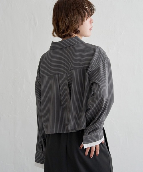 notch.(ノッチ)の「ストライプジェットポケットシャツ(シャツ/ブラウス・レディース・グレー/チャコール/ベージュ・M)」の22枚目の写真