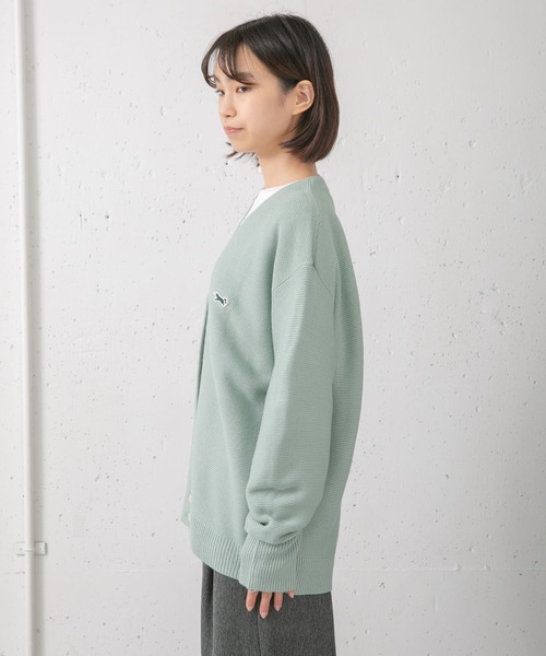 URBAN RESEARCH DOORS(アーバンリサーチドアーズ)の「『WEB/一部店舗限定カラー』『別注』PENNEYS THE FOX Vネックニットカーディガン(カーディガン/ボレロ・レディース・チャコールグレー/アイボリー/レッド/マスタード/ミント・MEDIUM)」の17枚目の写真