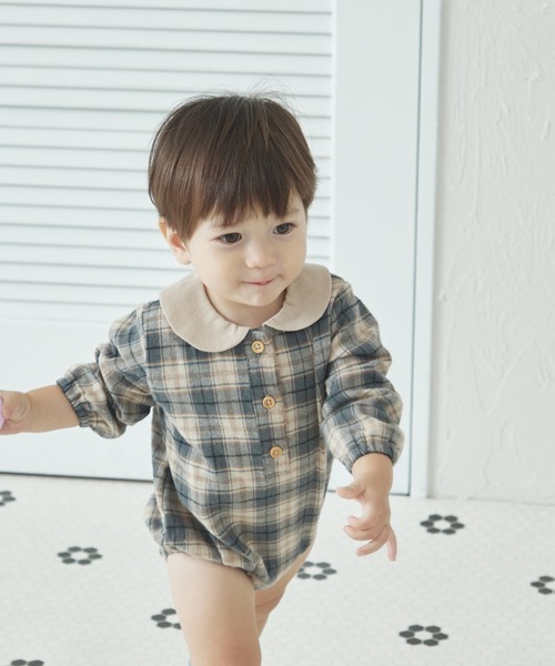 pairmanon(ペアマノン)の「【ベビー】チェック ストライプ 丸襟ロンパース(ロンパース・キッズ・ブラック/ブラウン/ベージュ/ブルー・80/70)」の4枚目の写真