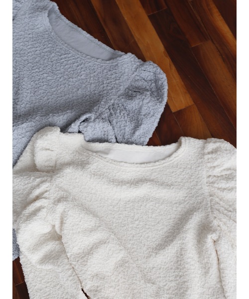 Katrin TOKYO（カトリーントーキョー）の「floating jacquard puff sleeve tops（Tシャツ/カットソー・レディース・ブルー系その他/アイボリー・FREE/XS）」の4枚目の写真