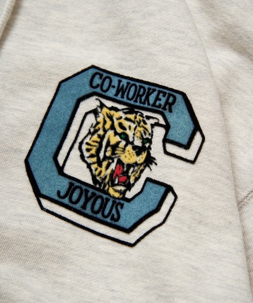 POWER TO THE PEOPLE(パワートゥーザピープル)の「カレッジプリント フルジップパーカー(パーカー・メンズ・グリーン/ライトグレー/ネイビー・M/L)」の22枚目の写真