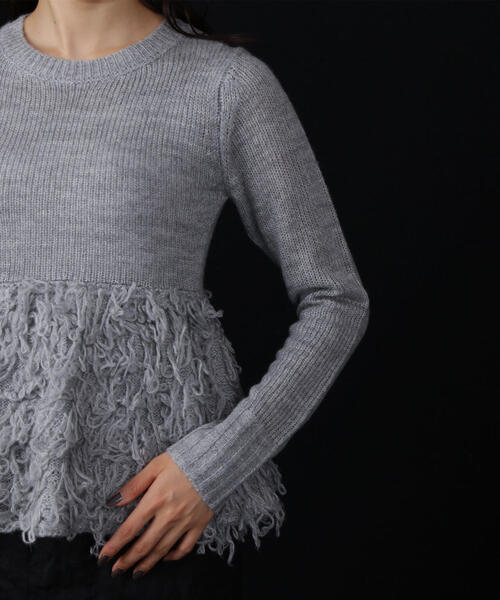 NATURAL BEAUTY BASIC(ナチュラルビューティーベーシック)の「◇ループペプラムニット(ニット/セーター・レディース・レッド/オフホワイト/グレー・FREE)」の14枚目の写真