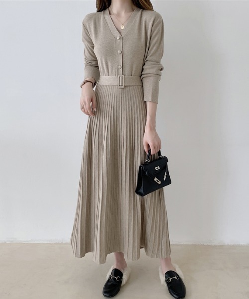 【セール】ウエストタックVネックプリーツニットワンピース（ワンピース）｜Diosfront（ディオスフロント）