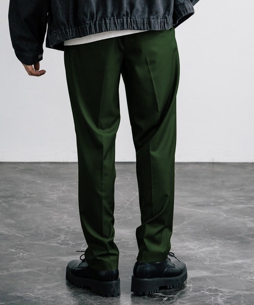 Rocky Monroe(ロッキーモンロー)の「センタープレスワイドテーパードワンタックスラックス(スラックス・メンズ・ブラック/ダークオリーブ/ダークベージュ/ダークネイビー/ダークブラウン/ブラウン/ダークグリーン/チャコールグレー・マルチサイズ)」の6枚目の写真