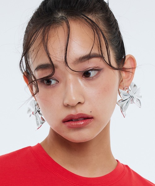 Narcissus（ナルシス）の「【Narcissus】メタリックリボンピアス（ピアス（両耳用）・レディース・ブラック/シルバー・FREE）」の7枚目の写真