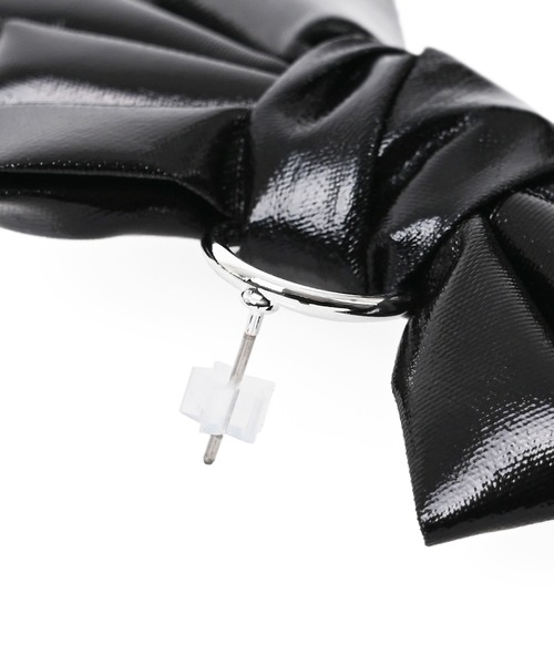 Narcissus（ナルシス）の「【Narcissus】メタリックリボンピアス（ピアス（両耳用）・レディース・ブラック/シルバー・FREE）」の6枚目の写真