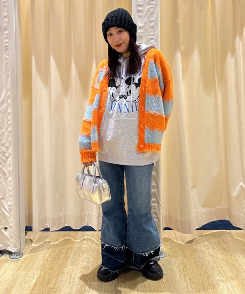 RODEO CROWNS WIDE BOWL(ロデオクラウンズワイドボウル)の「Grunge Border Knit カーディガン(カーディガン/ボレロ・レディース・オレンジ系その他/ピンク系その他/ブルー系その他3・FREE)」の12枚目の写真