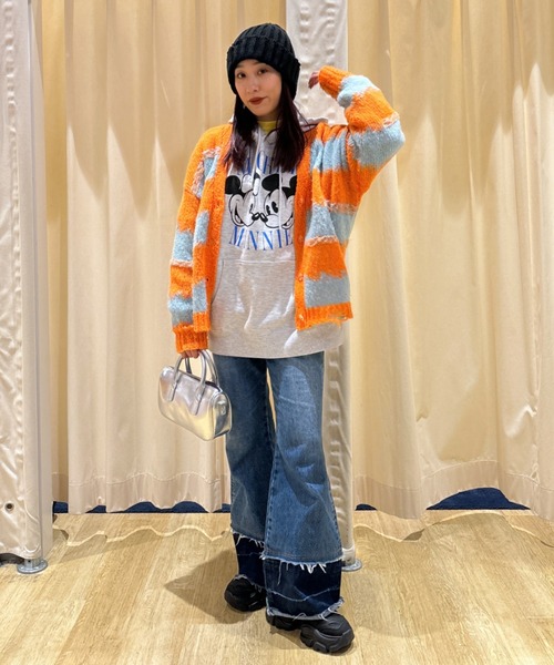 RODEO CROWNS WIDE BOWL(ロデオクラウンズワイドボウル)の「Grunge Border Knit カーディガン(カーディガン/ボレロ・レディース・オレンジ系その他/ピンク系その他/ブルー系その他3・FREE)」の11枚目の写真