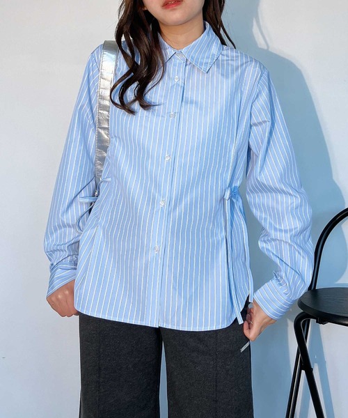 AS KNOW AS plus（アズノゥアズプラス）の「●サイドリボンタックシャツ（シャツ/ブラウス・レディース・ブルー系/ピンク/オフホワイト・FREE）」の4枚目の写真