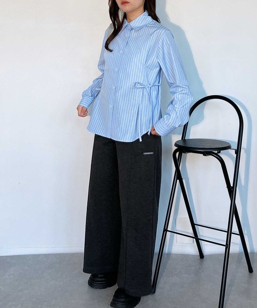 AS KNOW AS plus（アズノゥアズプラス）の「●サイドリボンタックシャツ（シャツ/ブラウス・レディース・ブルー系/ピンク/オフホワイト・FREE）」の8枚目の写真