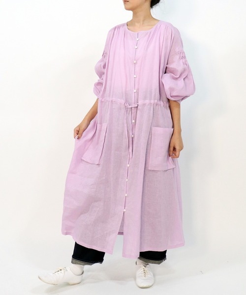 haupia(ハウピア)の「着こなし自由なポケットワンピース【ワンピース】(シャツワンピース・レディース・チャコールグレー/オフホワイト/ベージュ/ラベンダー・MEDIUM)」の4枚目の写真