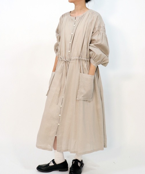 haupia(ハウピア)の「着こなし自由なポケットワンピース【ワンピース】(シャツワンピース・レディース・チャコールグレー/オフホワイト/ベージュ/ラベンダー・MEDIUM)」の3枚目の写真