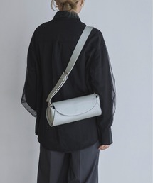 フェイクレザーラウンドショルダーバッグ