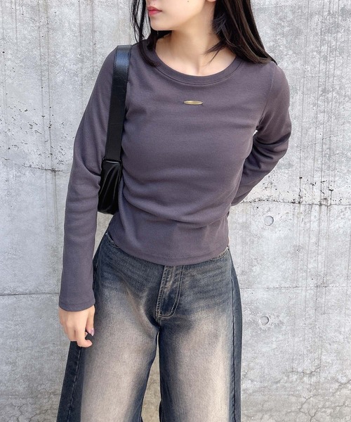 INGNI(イング)の「GOLDプレートテレコ長袖ピタTシャツ(Tシャツ/カットソー・レディース・オフホワイト/チャコールグレー/ブラック・M)」の15枚目の写真