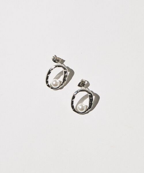 AMERICAN HOLIC（アメリカンホリック）の「オーバルパールピアス（ピアス（両耳用）・レディース・シルバー/ゴールド・FREE）」の9枚目の写真