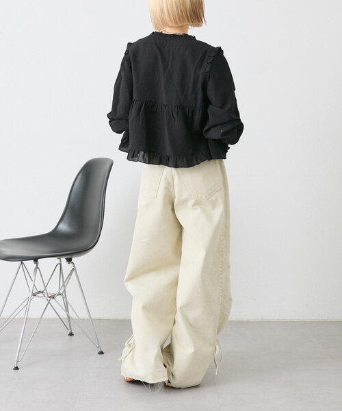 w closet（ダブルクローゼット）の「【２サイズ展開】裾リボンワイドデニムパンツ（デニムパンツ・レディース・ベージュ/ピンク/ブルー・SMALL/MEDIUM）」の13枚目の写真