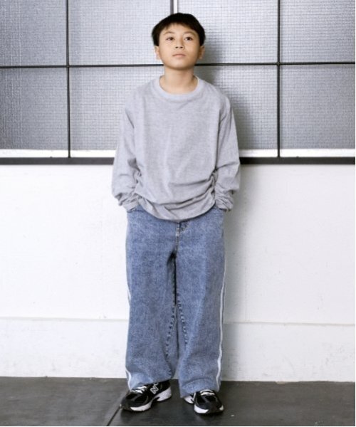 GLAZOS（グラソス）の「【大人向けサイズあり】【プチプラ】バックロゴ長袖Tシャツ（Tシャツ/カットソー・キッズ・ホワイト/ベージュ/グリーン/ブラック/グレー・S/M/L/LL）」の10枚目の写真