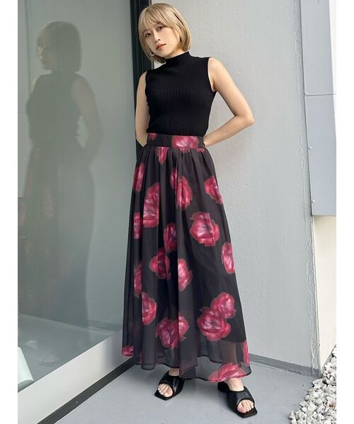 MURUA（ムルーア）の「メタリックパフミュール（パンプス・レディース・ブラック/シルバー・24.5/23.5）」の15枚目の写真