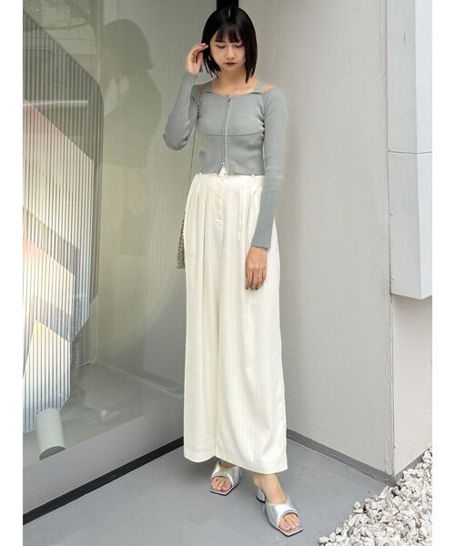 MURUA（ムルーア）の「メタリックパフミュール（パンプス・レディース・ブラック/シルバー・24.5/23.5）」の18枚目の写真