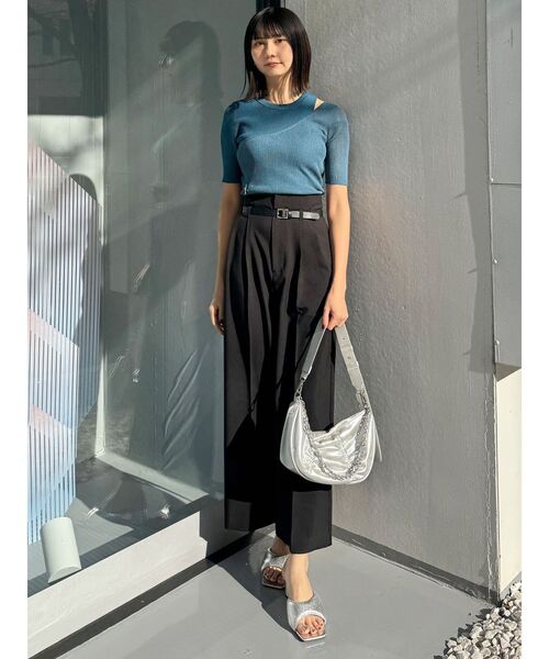 MURUA（ムルーア）の「メタリックパフミュール（パンプス・レディース・ブラック/シルバー・24.5/23.5）」の19枚目の写真