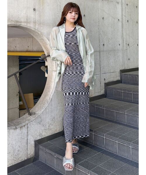 MURUA（ムルーア）の「メタリックパフミュール（パンプス・レディース・ブラック/シルバー・24.5/23.5）」の22枚目の写真