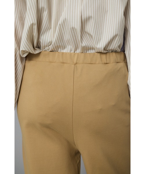 HeRIN.CYE（ヘリンドットサイ）の「Ponte side slit pants　　ポンチサイドスリットパンツ（その他パンツ・レディース・ベージュ/ブラック・36/38）」の10枚目の写真