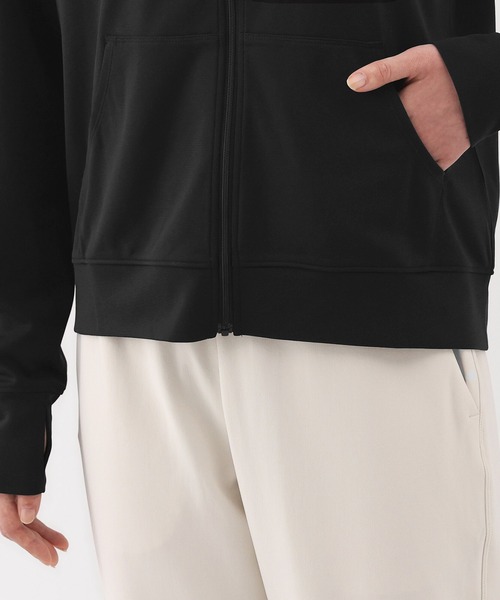 無印良品（ムジルシリョウヒン）の「婦人　ＵＶカット乾きやすいフルジップパーカ（パーカー・レディース・ピンク/スモーキーグリーン系/ブラック/グレー系/オフホワイト・XL/L/M/S）」の18枚目の写真