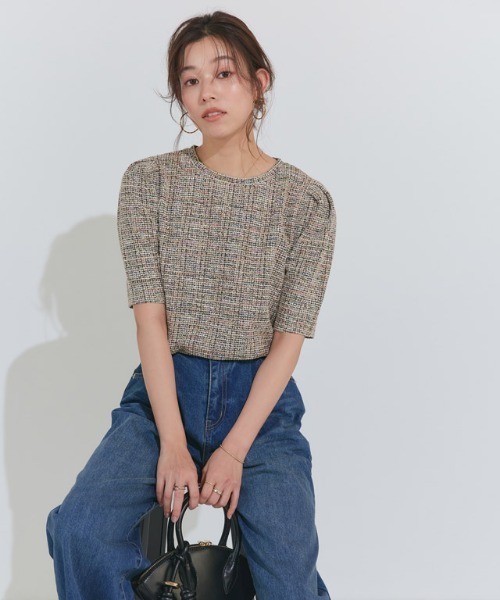 Pierrot(ピエロ)の「ツイードパフスリーブカットソー(Tシャツ/カットソー・レディース・ベージュ/ブラック/ブルー・M/L/LL/S)」の13枚目の写真