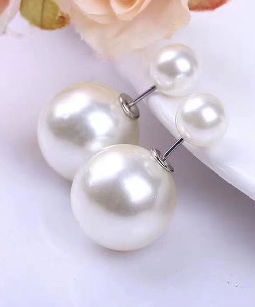 LUGG NAGG（ラグナグ）の「【LUGG NAGG/ラグナグ】キャンディーポップカラー ダブルキャッチピアス（ピアス（両耳用）・レディース・ライトグリーン/ホワイト/グリーン/ブルー/ゴールド/ブラック/レッド/ピンクベージュ・FREE）」の9枚目の写真