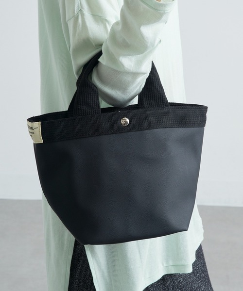 A by MAGASIN DE MODE(エーバイマガジンデモード)の「【A by MAGASIN DE MODE】ミニョントート SNBD(トートバッグ・レディース・キャメル/シルバー/ブルー/マルチ/アイボリー/チャコールグレー/ブラック/ネイビー/グレー・FREE)」の3枚目の写真