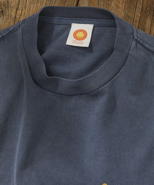 Jonas Claesson（ジョナスクレアッソン）の「JONAS CLAESSON/ジョナス クレアッソン In Side Out Sunday Drivers Club Tee/インサイドアウト サンデー ドライバーズクラブ Tシャツ/リバーシブル（Tシャツ/カットソー・メンズ・チャコールグレー/オフホワイト/ピンク/ネイビー・MEDIUM/LARGE）」の9枚目の写真