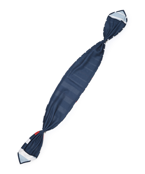 Petit Honfleur(プチオンフルール)の「【接触冷感】ワンタッチスカーフ(ストール/ショール・レディース・レッド/アイボリー/ブルー/ホワイト/ネイビー/ベージュ・フリー)」の10枚目の写真