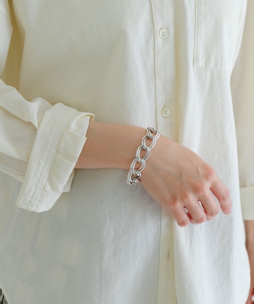 PHILIPPE AUDIBERT（フィリップ オーディベール）の「PHILIPPE AUDIBERT　Solly bracelet L（ブレスレット・レディース・シルバー・-）」の2枚目の写真