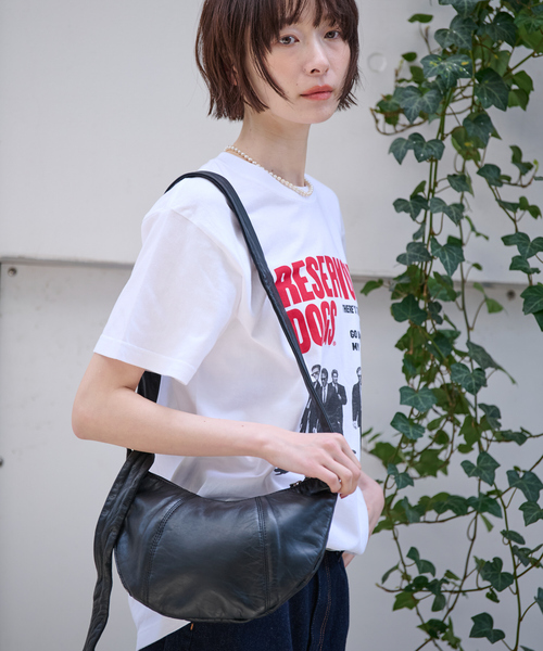 Ampersand(アンパサンド)の「【Ampersand / アンパサンド】Soft croissant bag S/クロワッサンレザーバッグS/ショルダーバッグ【WEB限定】(ショルダーバッグ・レディース・ブラック/シルバー・フリー)」の5枚目の写真