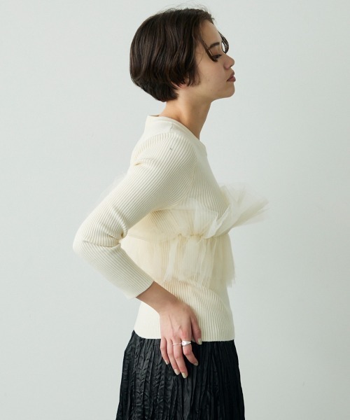 Clum(クルム)の「Lace design layered knit top / レースデザインレイヤードニットトップス(ニット/セーター・レディース・オフホワイト/グレー・FREE)」の9枚目の写真