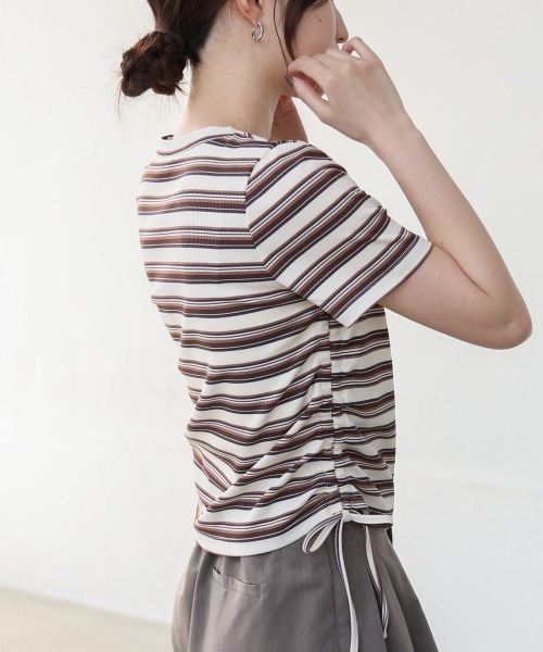 Bab(バブ)の「マルチボーダーサイドシャーリングTシャツ(Tシャツ/カットソー・レディース・ブラウン/ピンク/ブルー/ブラック・M)」の6枚目の写真