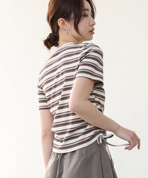 Bab(バブ)の「マルチボーダーサイドシャーリングTシャツ(Tシャツ/カットソー・レディース・ブラウン/ピンク/ブルー/ブラック・M)」の15枚目の写真