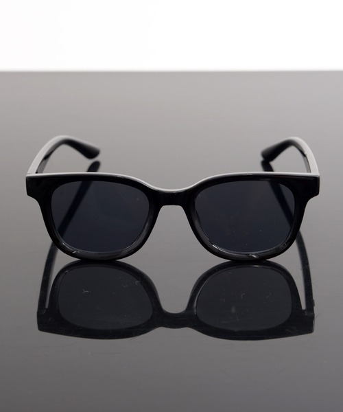 Revo.（レボ）の「ウェリントン フラットレンズ サングラス カラーレンズ UVカット（サングラス・メンズ・ブラック×ブルー/ブラック/ブラウン/ブラック×グレー/チャコール・FREE）」の11枚目の写真