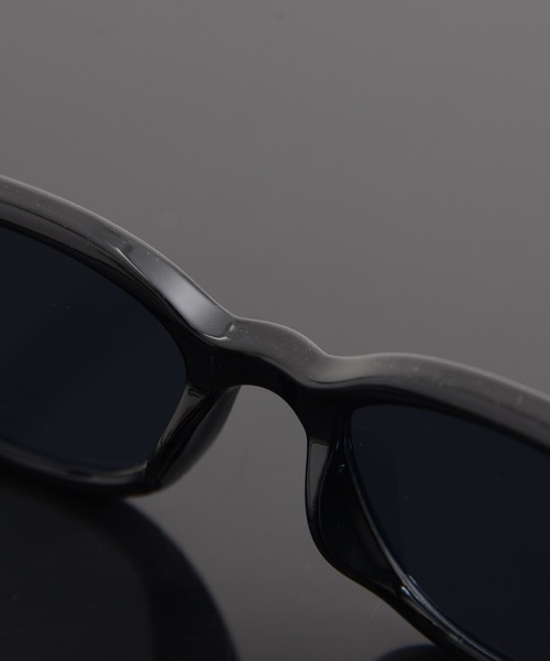 Revo.（レボ）の「ウェリントン フラットレンズ サングラス カラーレンズ UVカット（サングラス・メンズ・ブラック×ブルー/ブラック/ブラウン/ブラック×グレー/チャコール・FREE）」の7枚目の写真