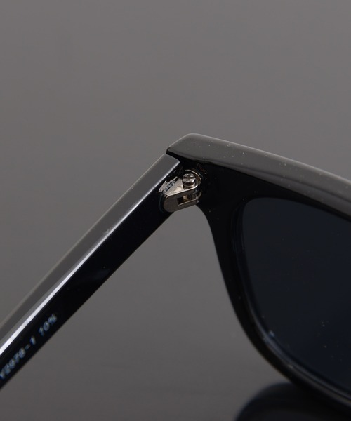 Revo.（レボ）の「ウェリントン フラットレンズ サングラス カラーレンズ UVカット（サングラス・メンズ・ブラック×ブルー/ブラック/ブラウン/ブラック×グレー/チャコール・FREE）」の6枚目の写真