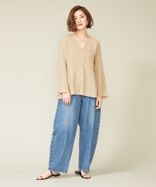 conte（コンテ）の「＜conte＞アサ フロントボタン Vネックブラウス