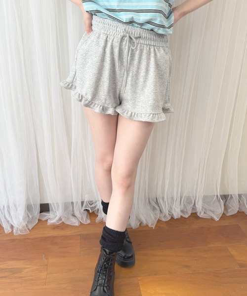 frunco（フランコ）の「フリルスエットショートパンツ（その他パンツ・レディース・ブラック/グレー/ホワイト・MEDIUM）」の5枚目の写真