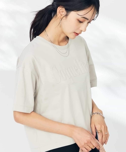 a.v.v（アーヴェヴェ）の「エンボスロゴクロップドTシャツ（Tシャツ/カットソー・レディース・グレー系その他/ホワイト/ブラック・36/40/38）」の3枚目の写真