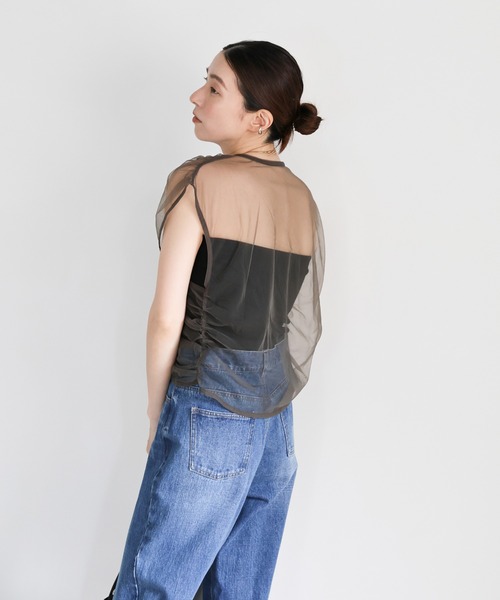select MOCA（セレクトモカ）の「クロスギャザーシアーベスト（ベスト・レディース・チャコールグレー/ブラウン/オフホワイト・FREE）」の11枚目の写真