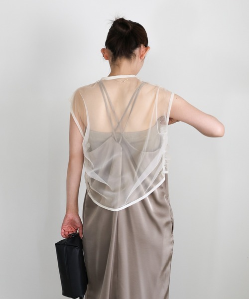 select MOCA（セレクトモカ）の「クロスギャザーシアーベスト（ベスト・レディース・チャコールグレー/ブラウン/オフホワイト・FREE）」の18枚目の写真