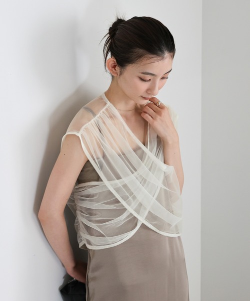 select MOCA（セレクトモカ）の「クロスギャザーシアーベスト（ベスト・レディース・チャコールグレー/ブラウン/オフホワイト・FREE）」の21枚目の写真